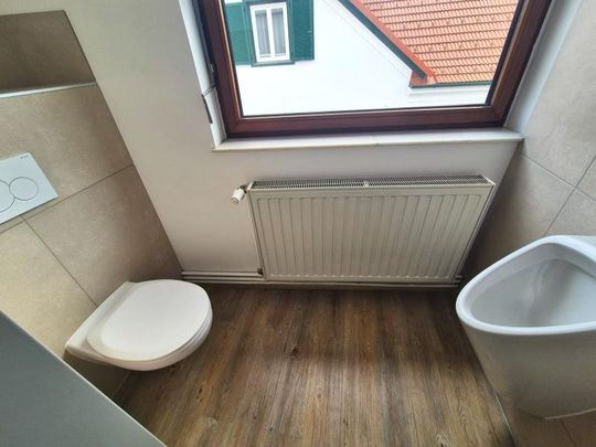 Geräumiger, klimatisierter Behandlungsraum (48m²) in zentraler Lage in Fürstenfeld - ab sofort zum Mieten! - Photo 1