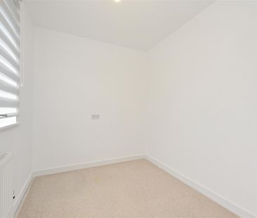 Cheal Way, Littlehampton, BN17 6FL - Photo 1