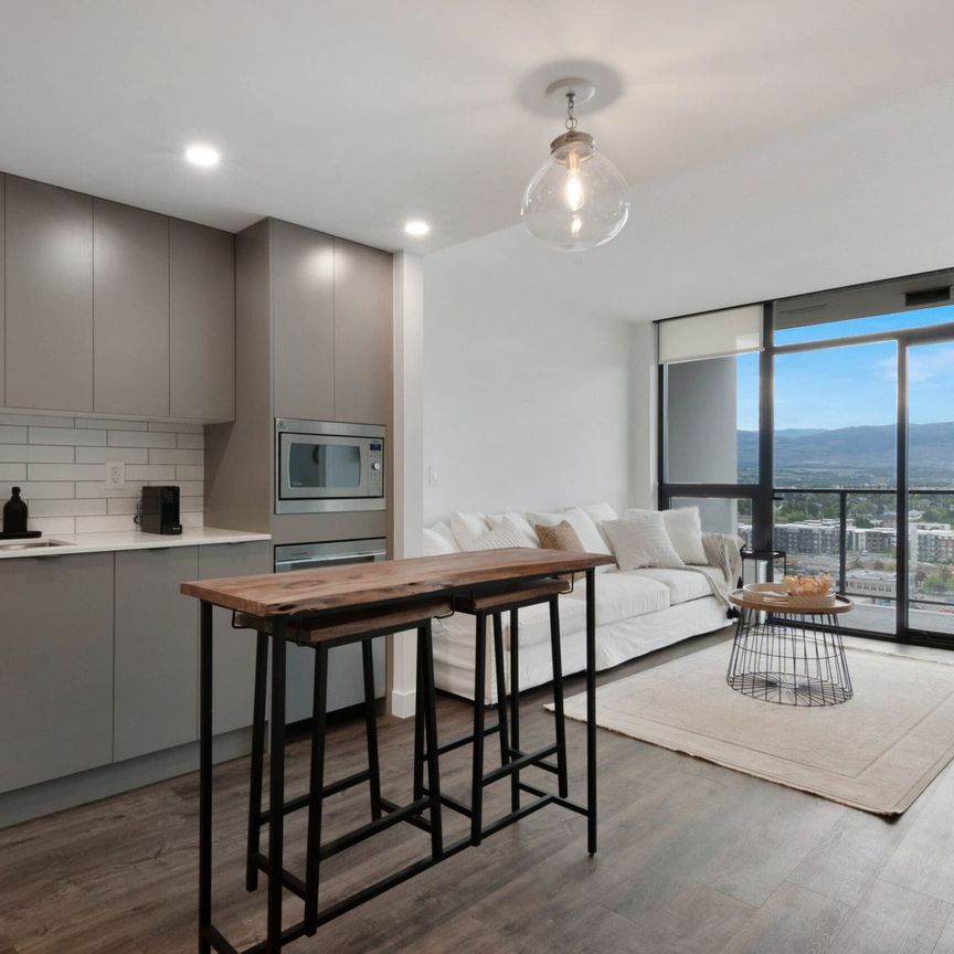 Fully Furnished at Brooklyn on Bernard! - Photo 1