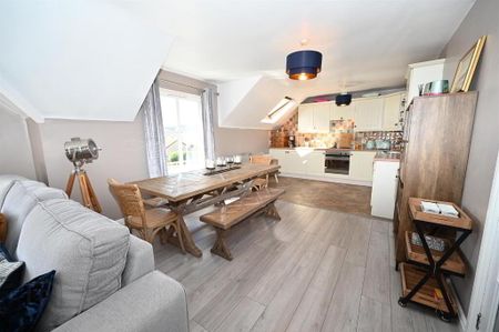 19 Carrigard, Dundrum, BT33 0SG - Photo 2