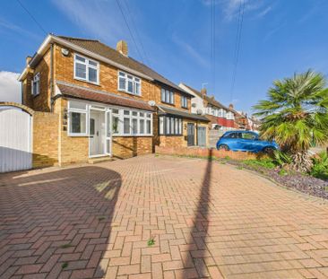 Carew Road, Ashford, Surrey,TW15 - Photo 2