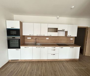 Pronájem bytu 2+kk 50 m², Vinohradní 670, Vnorovy - Photo 5