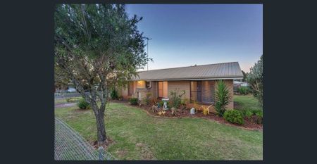 Generous Four-Bedroom Home! - Photo 4