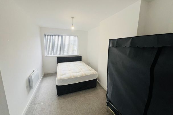 West Parade Flats - Photo 1