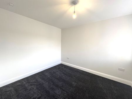 Wychbury Road, Brierley Hill, DY5 2XU - Photo 2