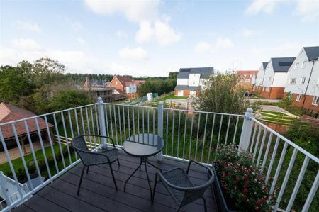 2 bedroom flat to rent - Photo 2