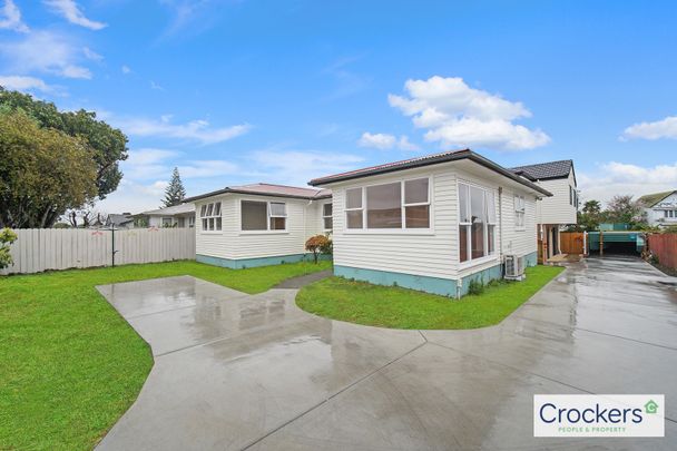 In the heart of Manurewa - Photo 1