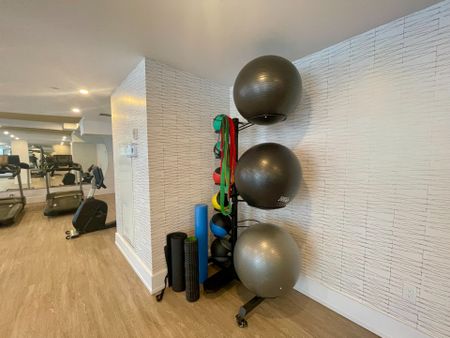 For Lease - 460 Dundas Street Unit# 220, Hamilton, Ontario - Photo 2