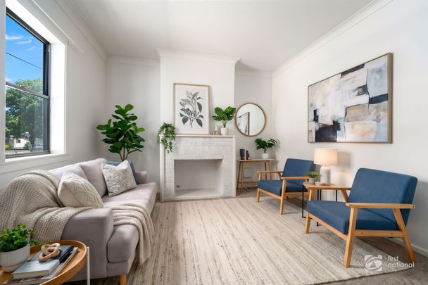 TOP LOCATION - Photo 1