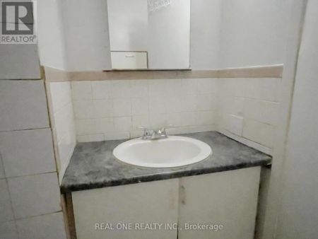 102 TWENTY FIFTH STREET - Photo 3