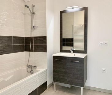 Location Appartement 3 pièces 61m² VAULX EN VELIN 69120 - Photo 5
