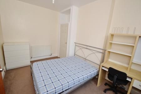 Albert Grove, Lenton, Nottingham, NG7 - Photo 3