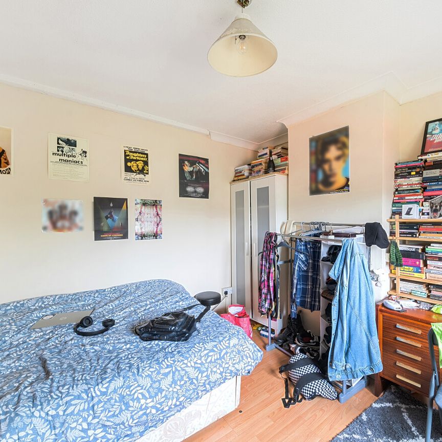 5 bedroom house to rent - Photo 1