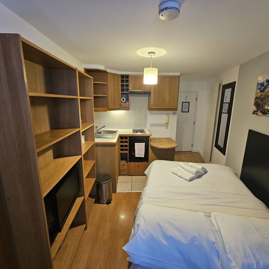 Cartwright Gardens, Bloomsbury, WC1H 9EH, London - Photo 1
