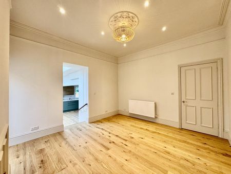 4 bedroom semi-detached house to rent - Photo 2