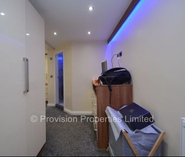 2 Bedroom Apartments Leeds - Photo 5