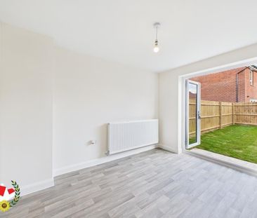 Sniggs Field Avenue, Winnycroft - Photo 3