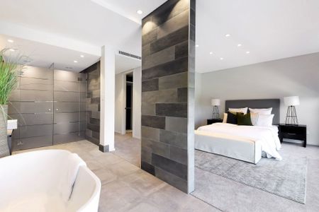 A TRANQUIL, ELEGANT PARADISE IN THE HEART OF DOVER HEIGHTS WITH SPECTACULAR CITY & HARBOUR VIEWS! - Photo 5