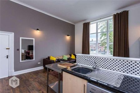 Wellington Villas, Bury, Greater Manchester, BL8 - Photo 2