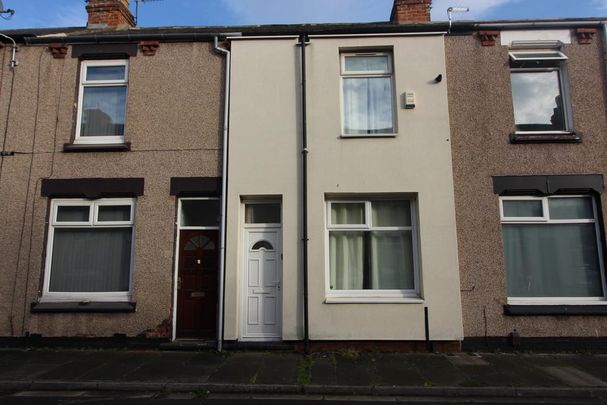 2 bedroom terraced house to rent - Photo 1