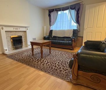 3 bedroom end of terrace house to rent - Photo 5