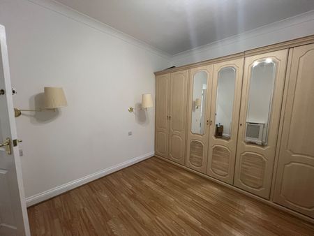 3 Bed Flat, Wilkie House, NW8 - Photo 5