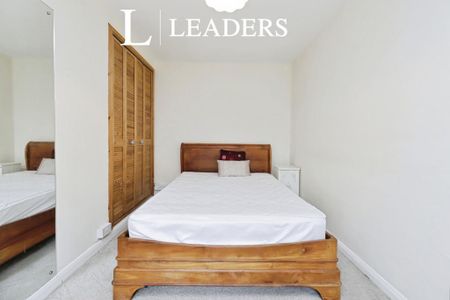 1 bedroom semi-detached house to rent - Photo 3
