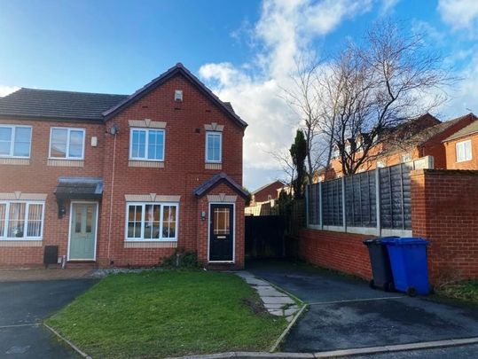 3 bedroom end of terrace house to rent - Photo 1