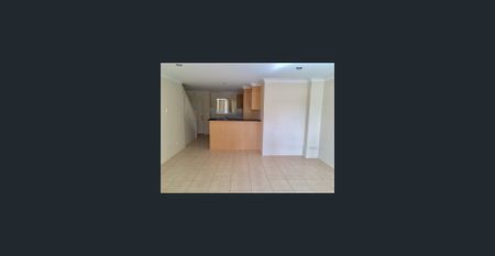 Convenience in Carina !!! - Photo 3