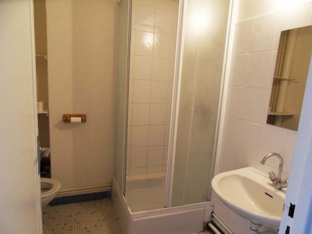 Location Appartement 2 pièces 45m² BAYEUX 14400 - Photo 3