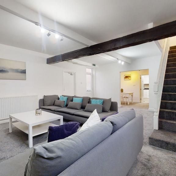 8 bedroom house share to rent - Photo 1