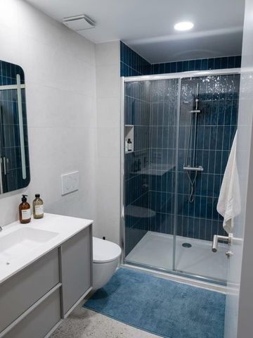 4 room luxury Apartment for rent in Valencia - Photo 3