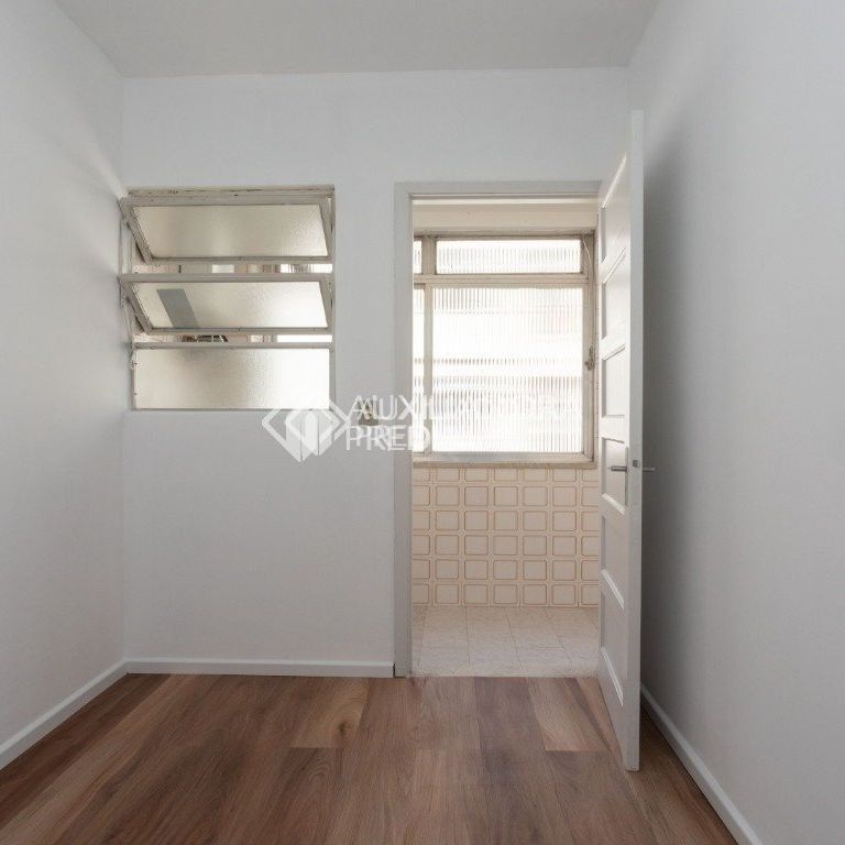 Apartamento com 2 quartos e 80m² para alugar em Petrópolis, Porto Alegre. - Photo 1