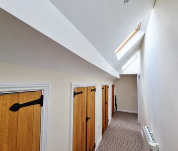 2 bed apartment to rent in Monmouth Close, Kenilworth, CV8 - Photo 2