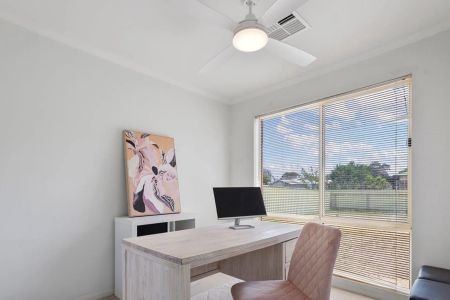 72 Hunter Crescent, Salisbury North. - Photo 4