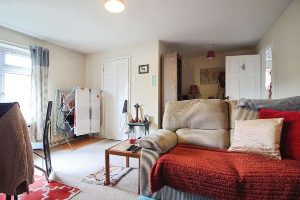 2 bedroom maisonette to rent - Photo 1