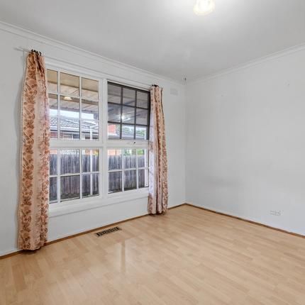 Charming 3-Bedroom Brick Home! - Photo 5