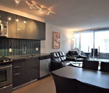 Pet Allowed -Available November 1st -Furnished 1 Bedroom@ 1325 Rolston - Photo 1