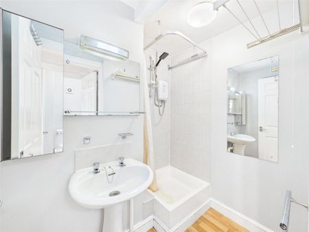 Studio to rent - Photo 5