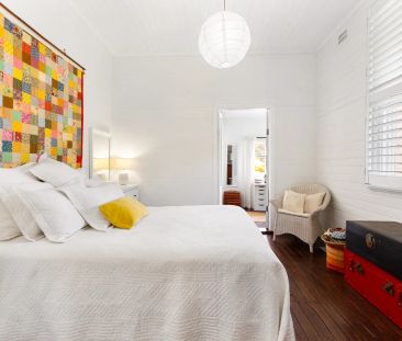 Charming Cottage With Studio, Lush Gardens & Peaceful Surrounds! - Photo 3