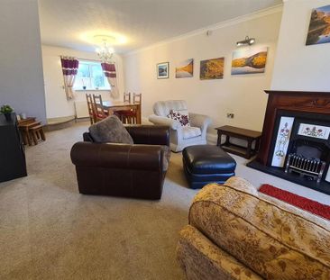 3 bedroom terraced house to rent - Photo 1