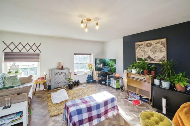 Wilberforce Way - Photo 1