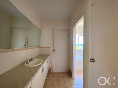 Open the Door to Spacious Living - Photo 3