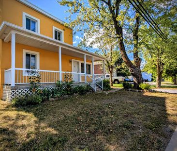 À louer / Maison à étages - Photo 1