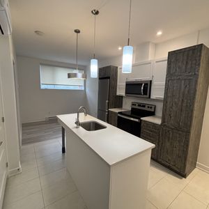 671 Boul Du Plateau, Unité 101 - Photo 2