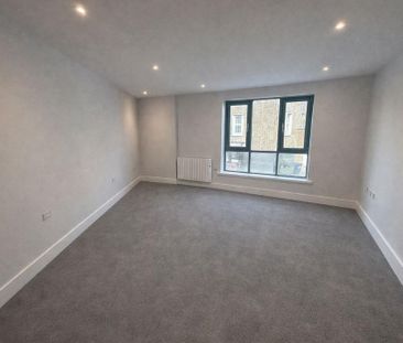 2 bedroom block of apartments to rent - Photo 4