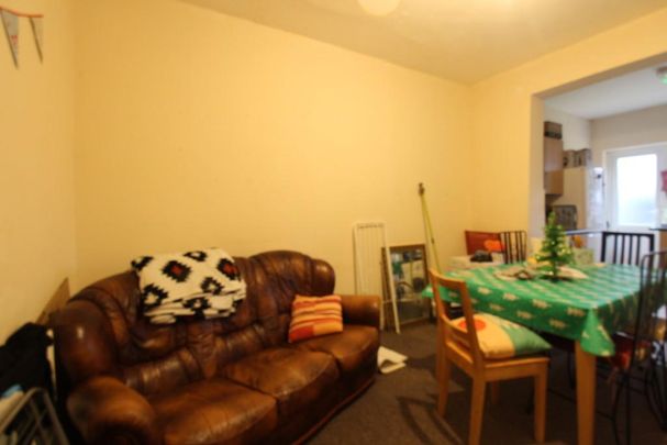 5 bedroom terraced house to rent - Photo 1