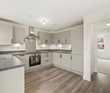 3 bedroom semi-detached house to rent - Photo 6