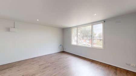 Lovely 2 Bedroom Apartment in Thornbury - Photo 3