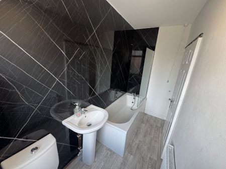 Narborough Road, LE3 0DL, Leicester - Photo 4